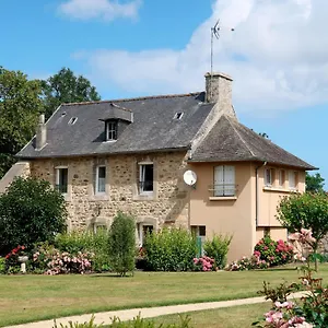  Hébergement de vacances A L'orée Du Bois - Tre100